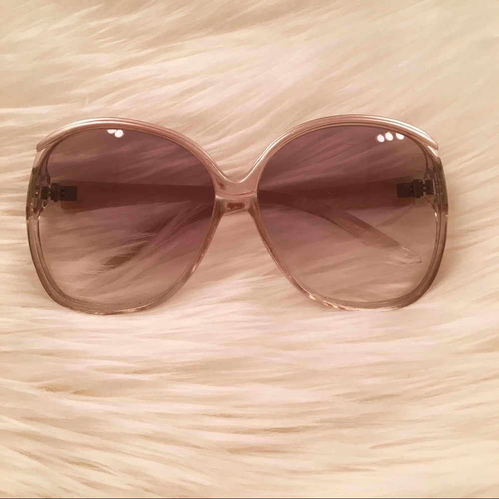 Vintage oversized sunglasses
